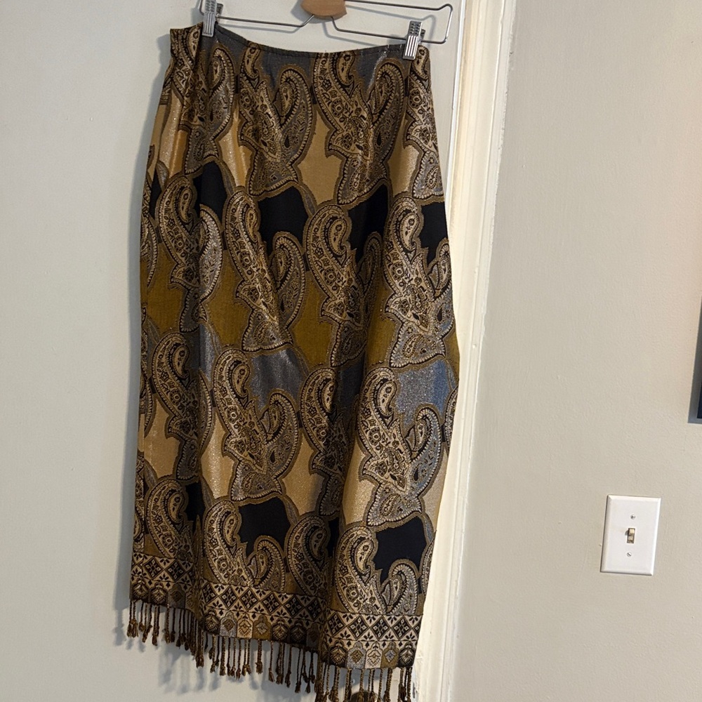 Ashley Stewart Gold and Black Pencil Skirt